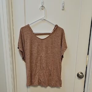 EXPRESS Tan Pink relaxed cut out t-shirt with short sleeves